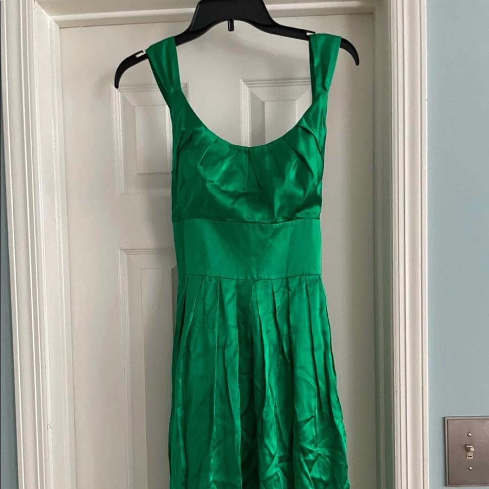 Vibrant Emerald Silk Cocktail Dress by Maggy London